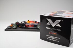Red Bull RB15 #33 M. Verstappen German GP Winner Wet 2019 Minichamps 1:18 113191133 Métal Moulé — image 7 sur 7
