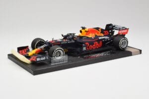 Red Bull RB16 #33 M. Verstappen Abu Dhabi GP Winner 2020 Minichamps 1:18 113201733 Métal Moulé — image 2 sur 6