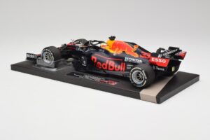 Red Bull RB16B #33 M. Verstappen Styrian & Austrian GP Winner 2021 Minichamps 1:18 113210933 Métal Moulé — image 5 sur 6