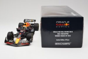 Red Bull RB18 #1 M. Verstappen France GP Winner 2022 Minichamps 1:18 110221201 Métal Moulé — image 7 sur 7