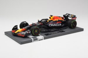 Red Bull RB18 #1 M. Verstappen Japan GP Winner No Figure 2022 Minichamps 1:18 113221801B Métal Moulé — image 2 sur 7