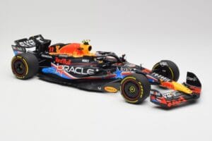 Red Bull RB19 #1 M. Verstappen Austin GP Winner 2023 Minichamps 1:18 110231901 Métal Moulé — image 4 sur 6