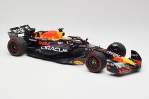 Red Bull RB19 #1 M. Verstappen Qatar Sprint Race 2nd WC 2023 Minichamps 1:18 110231801 Métal Moulé — image 4 sur 6