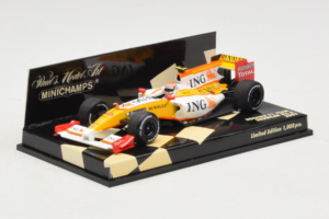 Renault R29 #8 N. Piquet Jr. Showcar F1 2009 Minichamps 1:43 400090078 Métal Moulé — image 2 sur 5