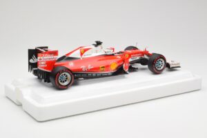 Scuderia Ferrari SF16-H #5 S. Vettel Italian GP 2016 BBR 1:18 BBR181625 Métal Moulé — image 2 sur 7