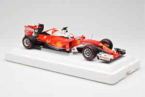 Scuderia Ferrari SF16-H #5 S. Vettel Italian GP 2016 BBR 1:18 BBR181625 Métal Moulé — image 4 sur 7