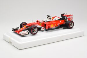 Scuderia Ferrari SF16-H #5 S. Vettel Italian GP 2016 BBR 1:18 BBR181625 Métal Moulé