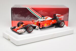 Scuderia Ferrari SF16-H #5 S. Vettel Italian GP 2016 BBR 1:18 BBR181625 Métal Moulé — image 7 sur 7