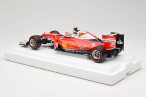 Scuderia Ferrari SF16-H #7 K. Raikkonen Italian GP 2016 BBR 1:18 BBR181627 Métal Moulé — image 5 sur 7