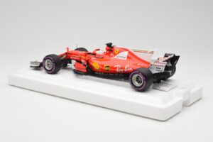 Scuderia Ferrari SF70H #5 S. Vettel Winner Australian GP 2017 BBR 1:18 BBR181705 Métal Moulé — image 5 sur 7