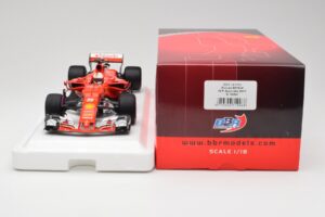 Scuderia Ferrari SF70H #5 S. Vettel Winner Australian GP 2017 BBR 1:18 BBR181705 Métal Moulé — image 6 sur 7