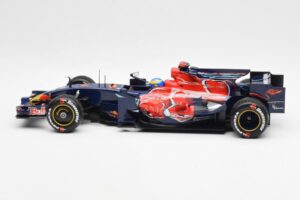 Scuderia Toro Rosso STR3 #11 S. Bourdais F1 2008 Minichamps 1:18 150080014 Métal Moulé — image 3 sur 6