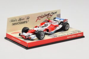 Toyota TF107 #12 J. Trulli Showcar 2007 Minichamps 1:43 403070082 Métal Moulé — image 2 sur 5