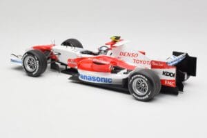 Toyota TF107 #12 J. Trulli F1 Launch Livery 2007 Minichamps 1:18 AM601321 Métal Moulé — image 5 sur 6
