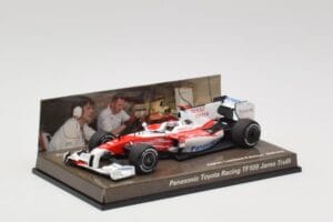 Toyota TF109 Panasonic Toyota Racing #9 J. Trulli F1 2009 Minichamps 1:43 AM62130 Métal Moulé — image 2 sur 5