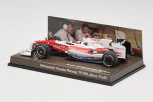 Toyota TF109 Panasonic Toyota Racing #9 J. Trulli F1 2009 Minichamps 1:43 AM62130 Métal Moulé — image 3 sur 5