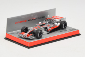 McLaren MP4-22 Mercedes #1 F. Alonso Vodafone McLaren Showcar F1 2007 Minichamps 1:43 533074371 Métal Moulé — image 2 sur 5