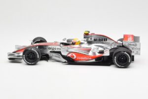 McLaren MP4-22 Mercedes #2 L. Hamilton 2007 Dealer Edition Minichamps 1:18 530071802 Métal Moulé — image 3 sur 6