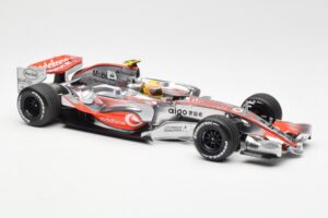 McLaren MP4-22 Mercedes #2 L. Hamilton 2007 Dealer Edition Minichamps 1:18 530071802 Métal Moulé — image 4 sur 6