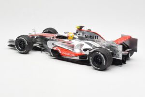 McLaren MP4-22 Mercedes #2 L. Hamilton 2007 Dealer Edition Minichamps 1:18 530071802 Métal Moulé — image 5 sur 6