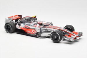 McLaren MP4-23 Mercedes #23 H. Kovalainen 2008 Minichamps 1:18 530081823 Métal Moulé — image 4 sur 6