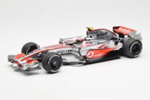 McLaren MP4-23 Mercedes #23 H. Kovalainen 2008 Minichamps 1:18 530081823 Métal Moulé