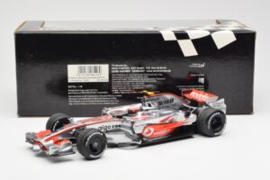 McLaren MP4-23 Mercedes #23 H. Kovalainen 2008 Minichamps 1:18 530081823 Métal Moulé — image 6 sur 6