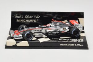 Dallara F303 N. Piquet British F3 Championship 2003 Minichamps 1:43 400030333 Métal Moulé