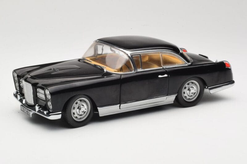 Facel Vega HK500 Noir Sun Star 1:18 3751 Métal Moulé