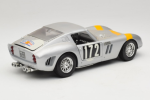 Ferrari 250 GTO #172 Tour de France 1964 Bburago 1:18 7011 Métal Moulé — image 3 sur 8