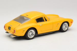 Ferrari 250 GT Berlinetta Jaune Jouef Evolution 1:18 301200 Métal Moulé — image 3 sur 8