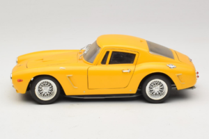 Ferrari 250 GT Berlinetta Jaune Jouef Evolution 1:18 301200 Métal Moulé — image 4 sur 8