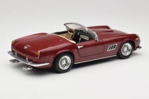 Ferrari 250 GT California Spider LWB Rouge Bordeaux Hot Wheels 1:18 25727 Métal Moulé — image 3 sur 8