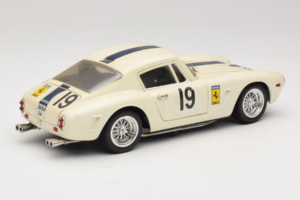 Ferrari 250 GT SWB Berlinette #19 Tour de France Automobile 1961 Eagles Race 1:18 6500 Métal Moulé — image 3 sur 8