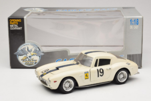 Ferrari 250 GT SWB Berlinette #19 Tour de France Automobile 1961 Eagles Race 1:18 6500 Métal Moulé — image 8 sur 8