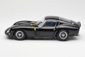 Ferrari 250 GTO Noir Kyosho 1:18 08431BK Métal Moulé — image 4 sur 8