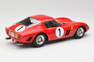 Ferrari 250 GTO #1 P. Rodriguez / W. Mairesse Paris 1000km 1962 CMC 1:18 M-254 Métal Moulé — image 2 sur 6