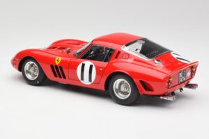 Ferrari 250 GTO #11 J. Surtees / M. Parkes Paris 1000km 1962 CMC 1:18 M-249 Métal Moulé — image 5 sur 6