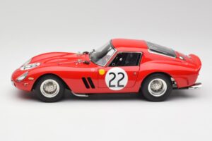 Ferrari 250 GTO #22 Beurlys / Elde / Mason 24 Hours of Le Mans 1962 CMC 1:18 M-253 Métal Moulé — image 3 sur 6