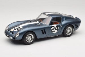 Ferrari 250 GTO #24 Bleu Bande Blanche 1962 Bburago 1:18 3011-B2 Métal Moulé