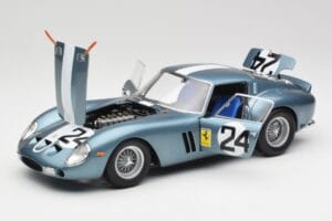 Ferrari 250 GTO #24 P. Rodriguez 12 Hours of Sebring GT3.0 Winner 1962 Kyosho 1:18 08438D Métal Moulé — image 2 sur 8