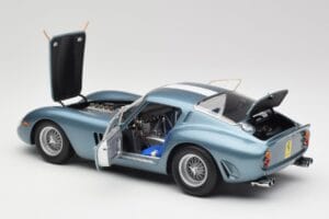 Ferrari 250 GTO #24 P. Rodriguez 12 Hours of Sebring GT3.0 Winner 1962 Kyosho 1:18 08438D Métal Moulé — image 5 sur 8