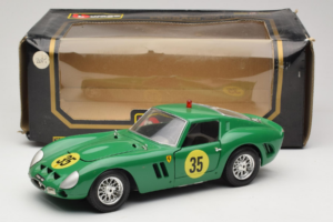 Ferrari 250 GTO #35 Vert 1962 Bburago 1:18 3011-G2 Métal Moulé — image 8 sur 8
