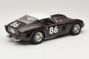 Ferrari 250 GTO #86 Noir Bburago 1:18 3011-B1 Métal Moulé — image 3 sur 8