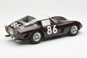 Ferrari 250 GTO #86 Targa Florio 1962 CMC 1:18 M-156 Métal Moulé — image 2 sur 6