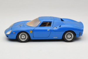 Ferrari 250 LM Bleu Bburago 1:18 3033-B1 Métal Moulé — image 4 sur 8