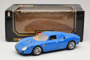 Ferrari 250 LM Bleu Bburago 1:18 3033-B1 Métal Moulé — image 8 sur 8