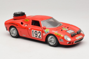 Ferrari 250 LM #192 Rouge 1965 Bburago 1:18 3033-P1 Métal Moulé — image 6 sur 8