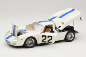 Ferrari 250 LM #22 Blanc 1965 Bburago 1:18 3333-W1 Métal Moulé — image 2 sur 8