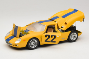 Ferrari 250 LM #22 Jaune 1965 Bburago 1:18 3333-Y1 Métal Moulé — image 2 sur 8